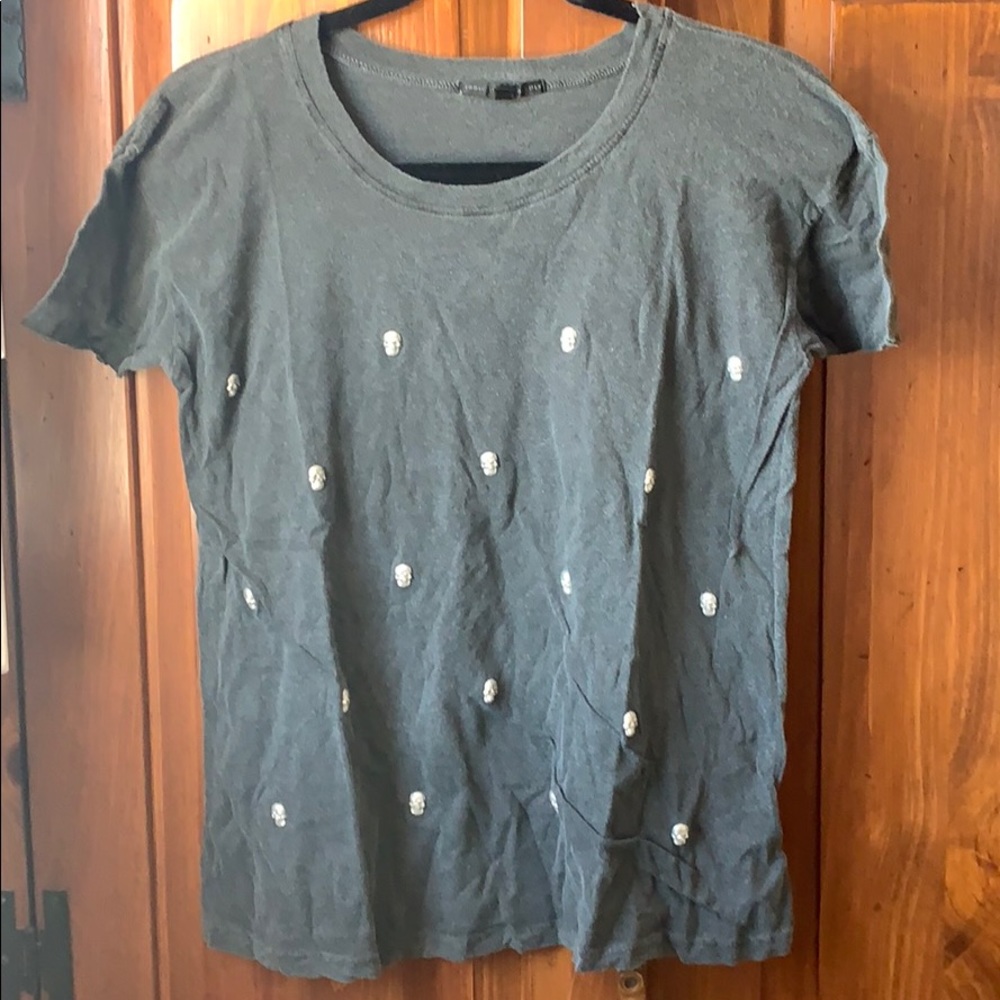 Urban Outfitters Truly Madly Deeply skull shirt